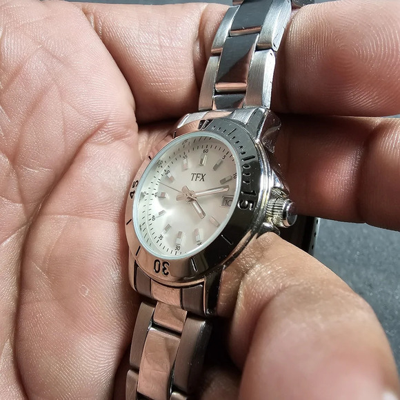 TFX By Bulova Ladies Quartz Watch Silver Tone White Date Just Dial Working  show - Picture 8 of 9